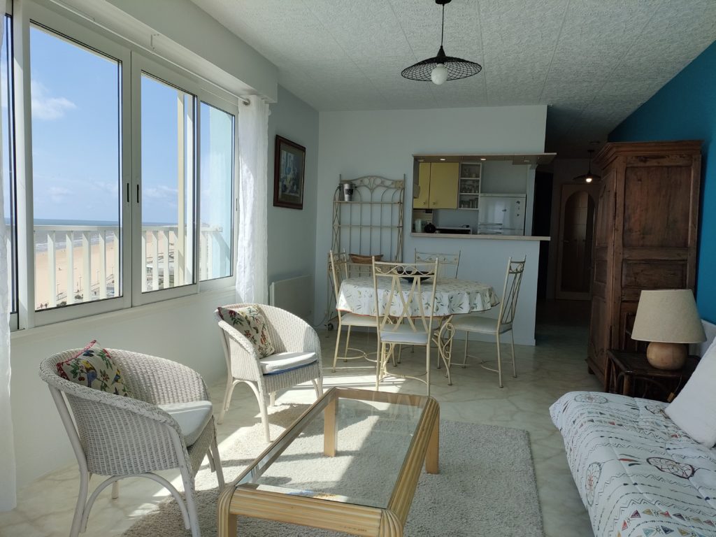 Vue époustouflante sur la mer – Appartement 1 chambre – 4 personnes