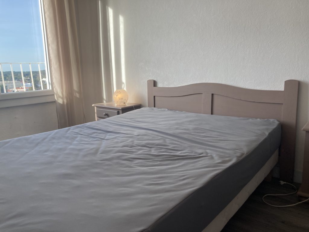 LOCATION VACANCES APPARTEMENT 2 CHAMBRES  AVEC WIFI – BELLE VUE LATERALE MER