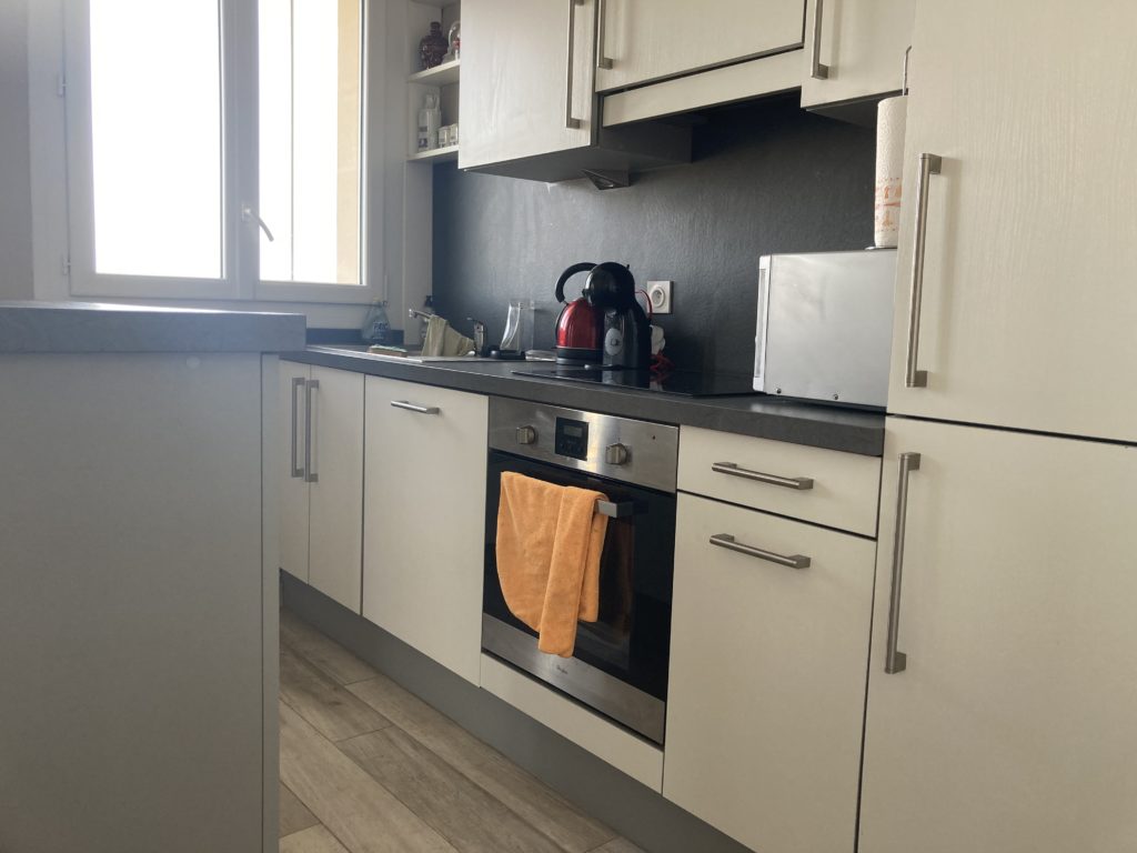 LOCATION VACANCES APPARTEMENT 2 CHAMBRES  AVEC WIFI – BELLE VUE LATERALE MER