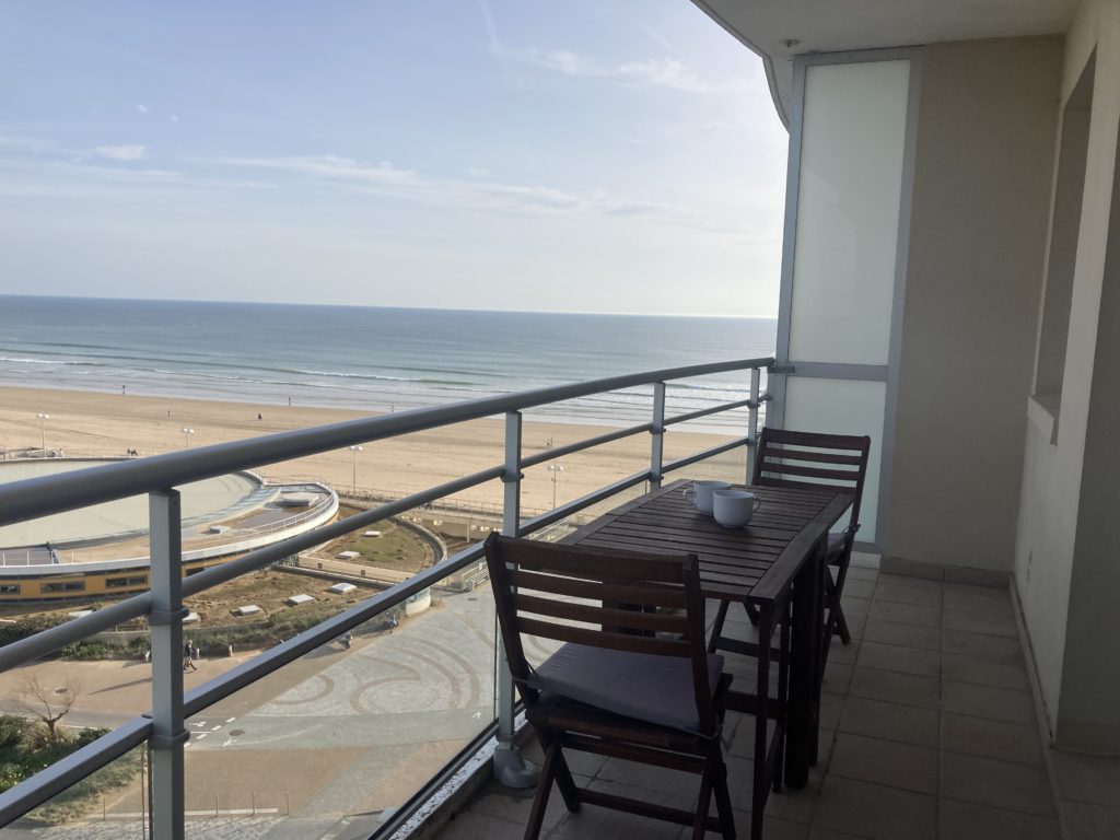 LOCATION VACANCES APPARTEMENT 2 CHAMBRES  AVEC WIFI – BELLE VUE LATERALE MER