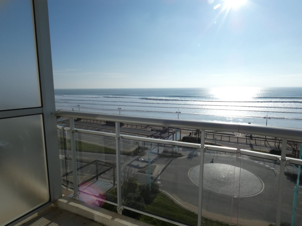 LOCATION VACANCES APPARTEMENT SAINT JEAN DE MONTS T2 PIECES BELLE VUE MER