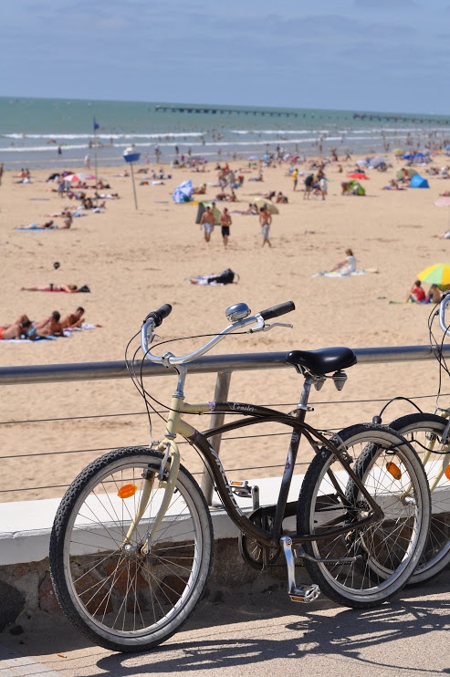 LOCATION VACANCES APPARTEMENT SAINT HILAIRE DE RIEZ AVEC VUE PANORAMIQUE SUR LA MER ET GARAGE PRIVE