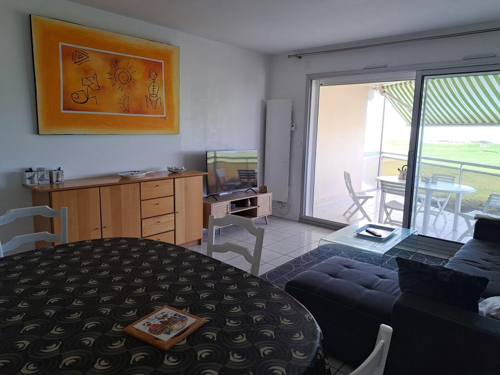 Appartement face mer, quartier du Golf, piscine collective, 2 chambres, 2 salles d’eau