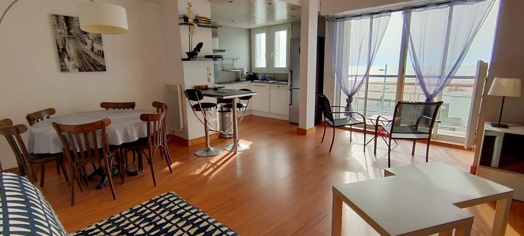 Bel appartement 2 chambres – face mer – 5 personnes, wifi