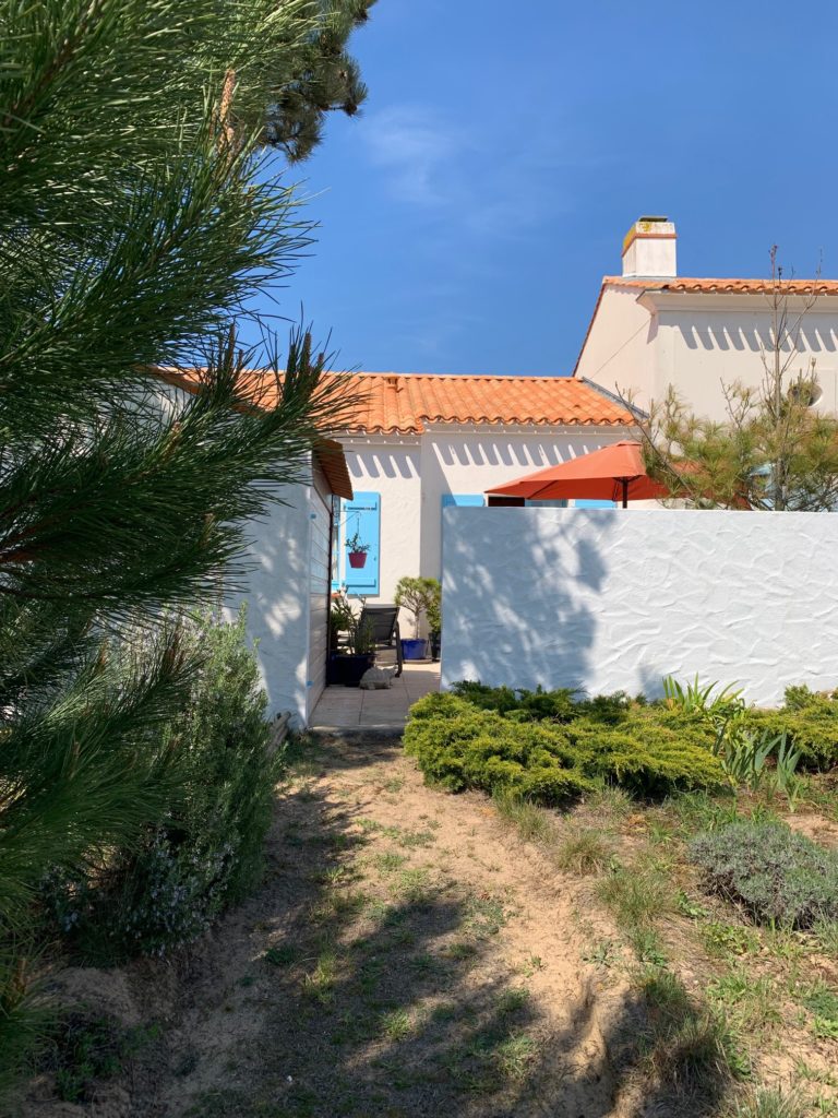 Charmante maison située quartier du golf et proche plage