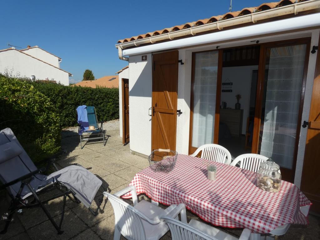 Notre-Dame-de-Monts (85) – Maison de vacances 36m² env. avec PISCINE – 4 personnes