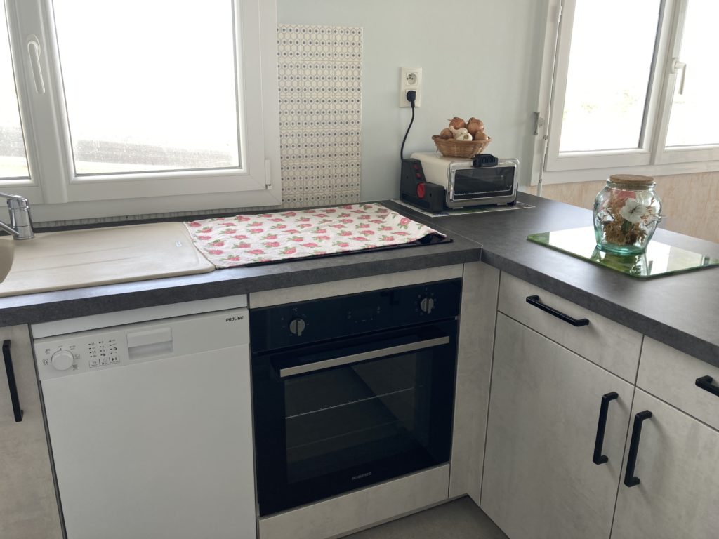 LOCATION VACANCES APPARTEMENT SAINT JEAN DE MONTS – BELLE VUE LATERALE MER, COMMERCES ET ANIMATIONS PROCHES