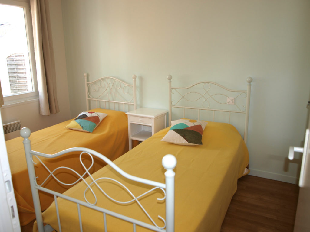 LOCATION VACANCES MAISON 3 CHAMBRES – WI FI – QUARTIER DEMOISELLES